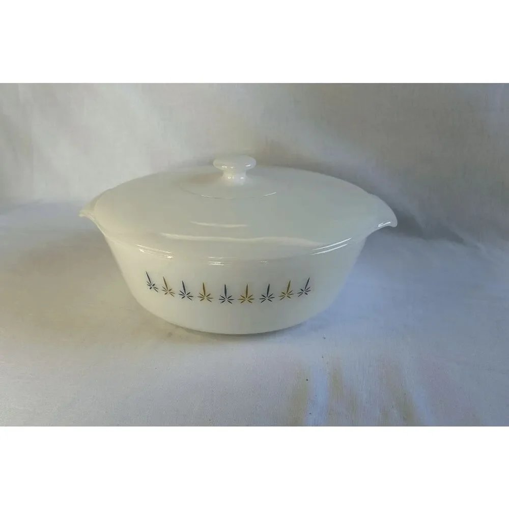 Anchor Hocking Fire King Candle Glow 439 3 Quart Casserole Dish with Lid